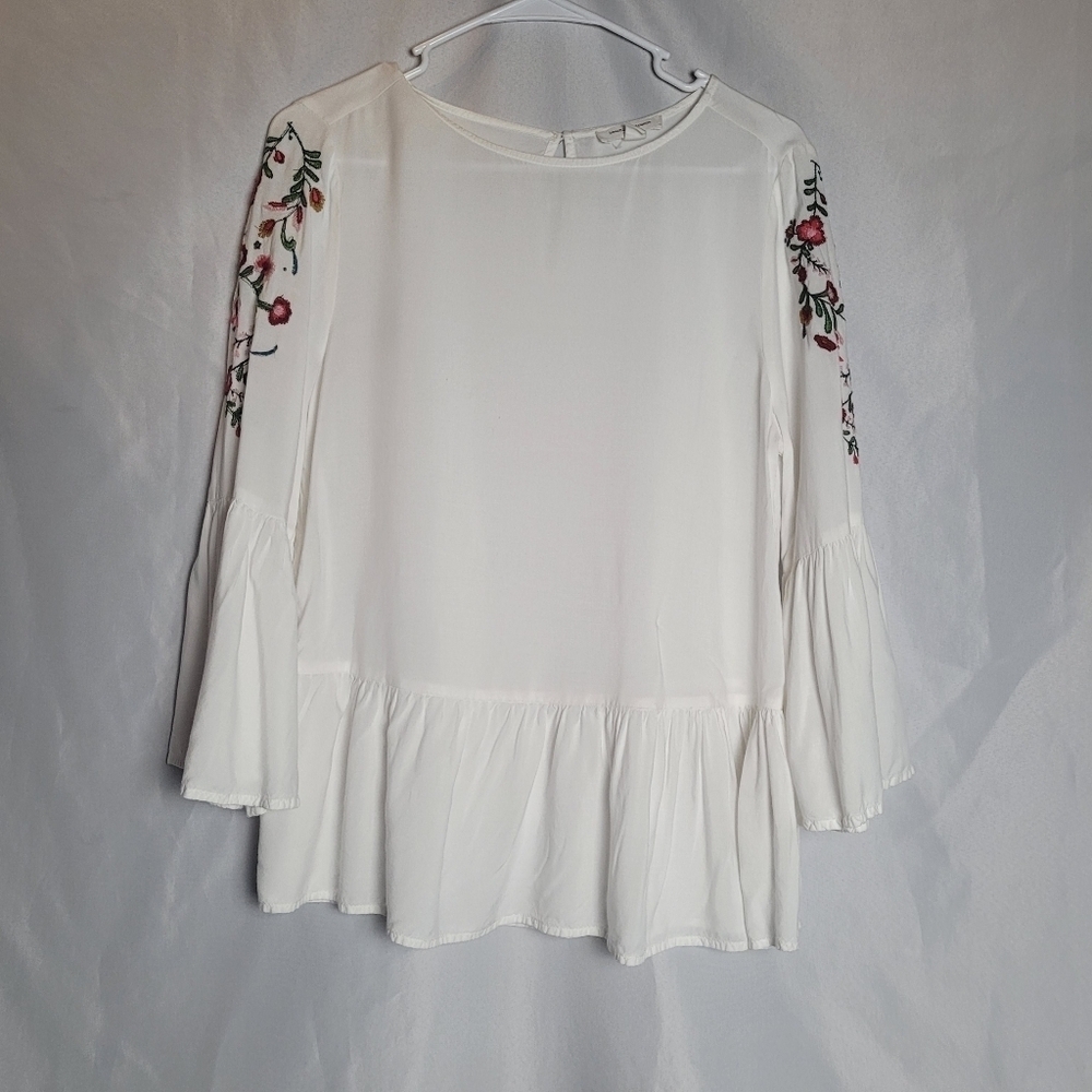 Beach Lunch Lounge Floral Embroidered 3/4 Bell Sleeve Blouse Size S